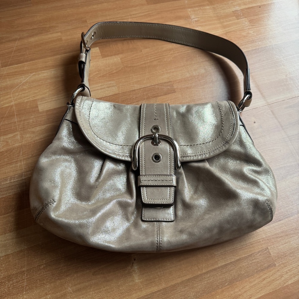 Coach Soho Flap Buckle Shoulder Bag metallic champagne, vintage